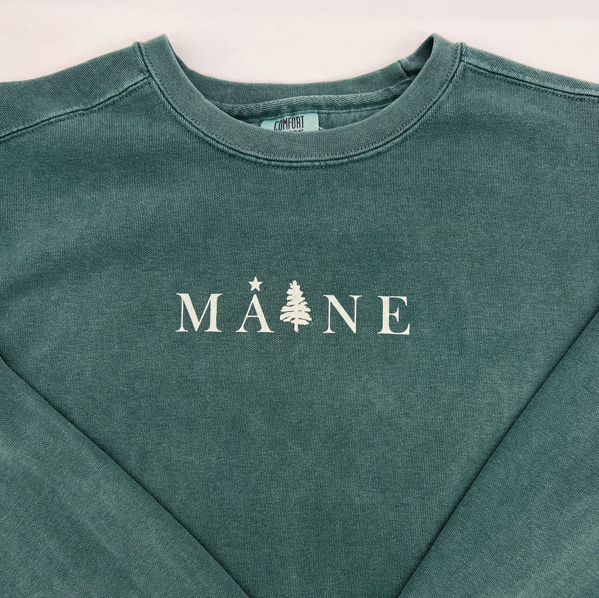 Maine Pine & Star Crewneck – Cool As A Moose